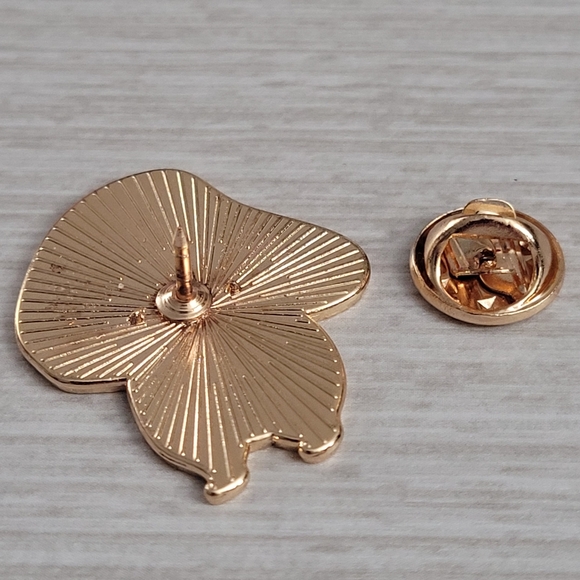 Adorable Smiling Mushroom Wearing A Strawberry Purse Enamel Pin - Picture 6 of 10